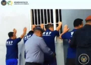 Pastikan Tak Ada Peredaran Narkoba,Narapidana Lapas Wonreli Digeledah Petugas