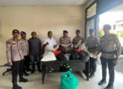 Polda Maluku Amankan Ratusan Liter Sopi di Pelabuhan Feri Hunimua