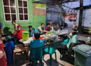 Tingkatkan Silaturahmi Dengan Warga, Bupati Kepulauan Aru Buka Puasa Bersama Warga RT 001 RW 004 Kelurahan Siwalima