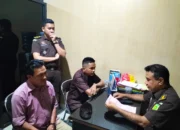 Selangkah Lagi, Koruptor Uang Kejari SBT Naik Sidang