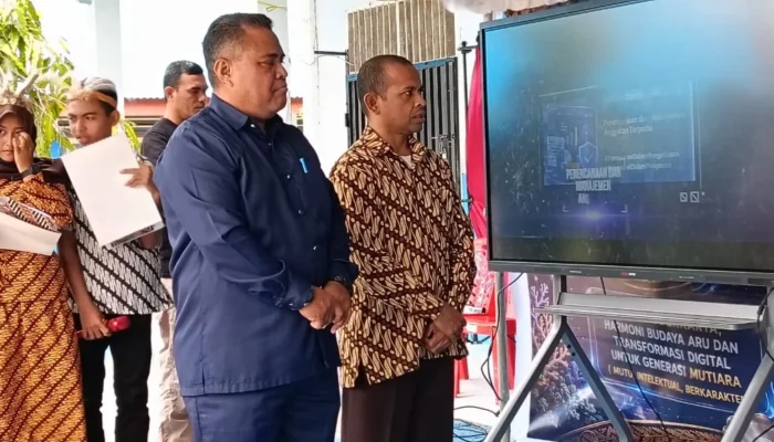 HUT ke-73 SMP Negeri 1 Dobo, Disdikbud Kepulauan Aru Luncurkan Empat Aplikasi Digital Sekolah
