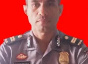Kapolda Tunjuk Iptu Chalid Waliulu  Kapolsek Leihitu