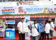 Pertamina Patra Niaga Rayakan Semarak HUT Ke-81 RI  di SPBU Bersama Pelanggan Setia